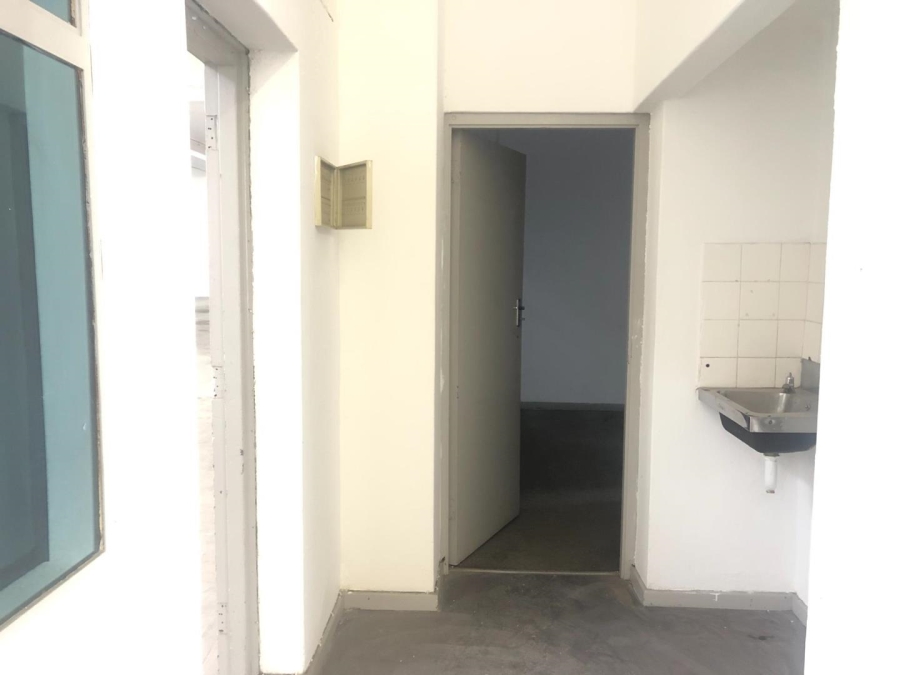 To Let Commercial Property for Rent in Ndabeni Western Cape